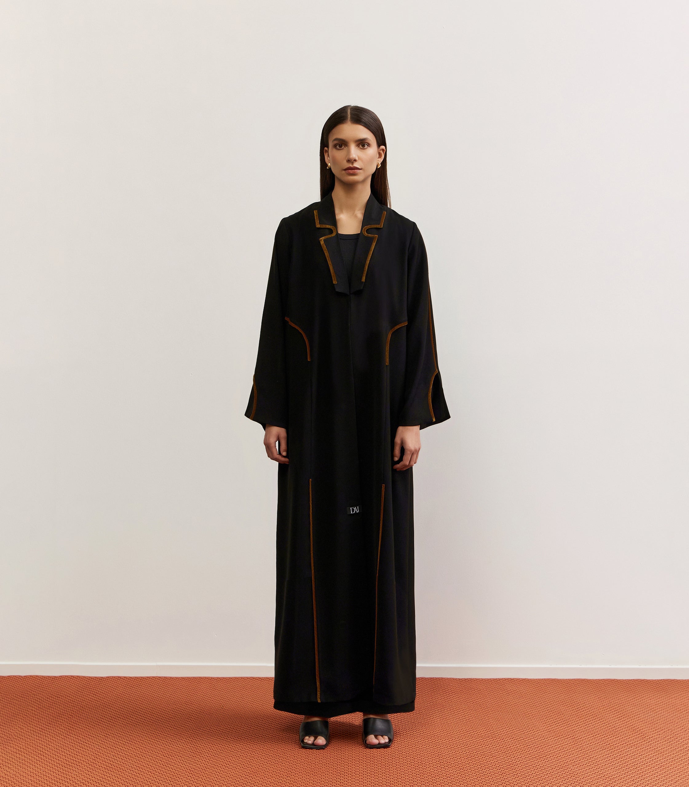 عباية سوداء فخمة فيجا 1