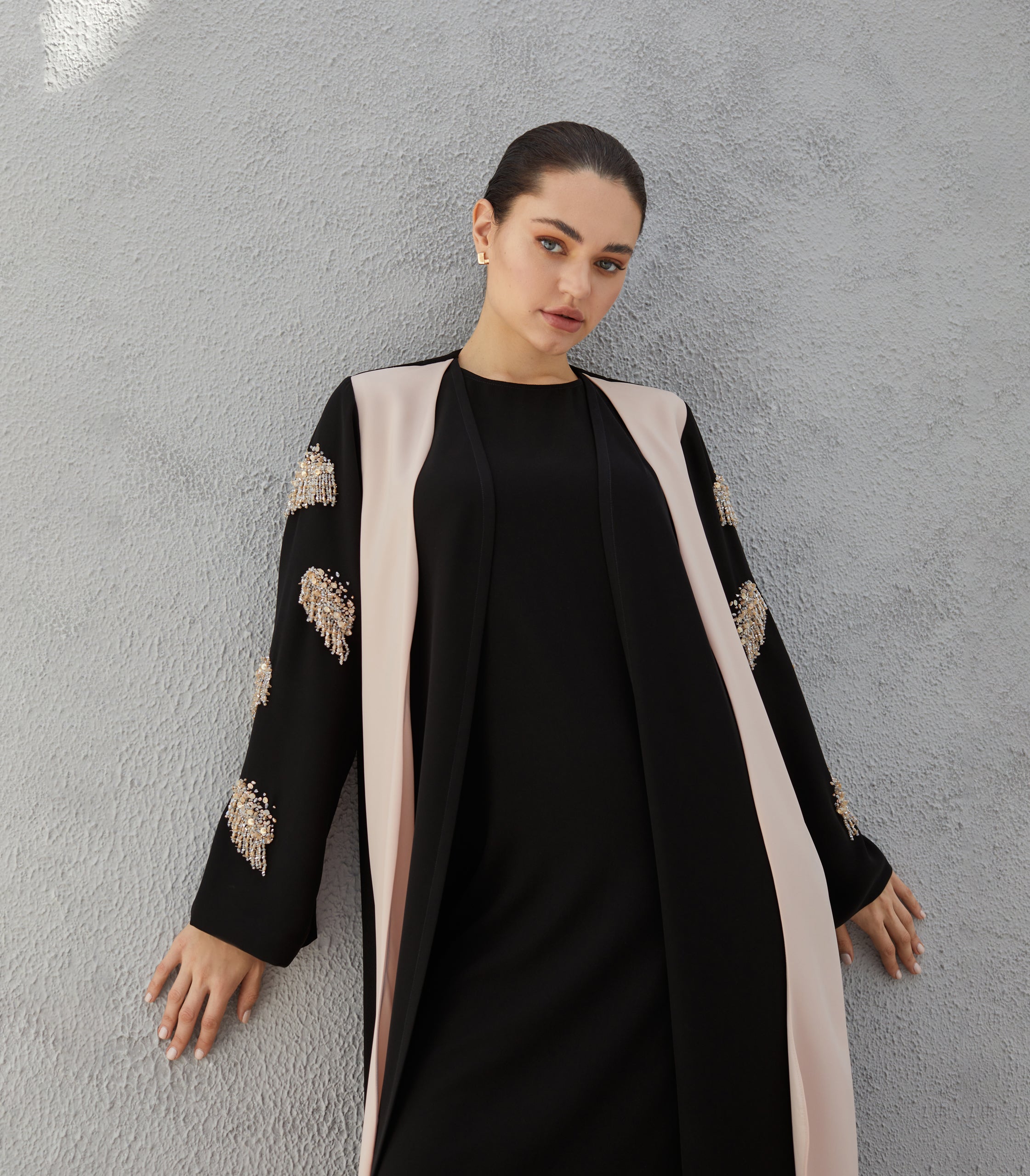 عباية سوداء فخمة طاهرة 2