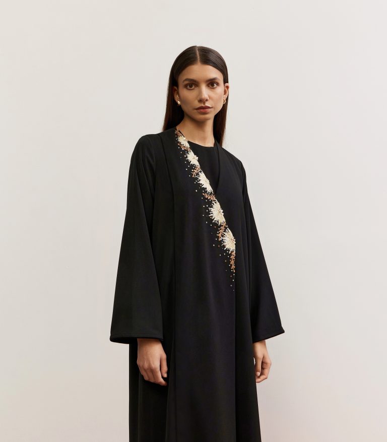 عباية سوداء فخمة راحة 2