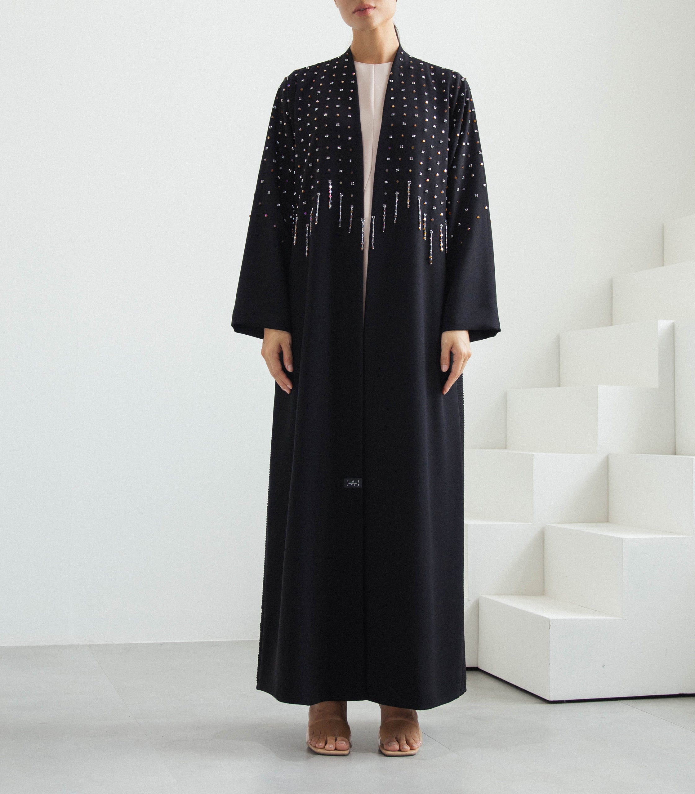 عباية سوداء فخمة فروة