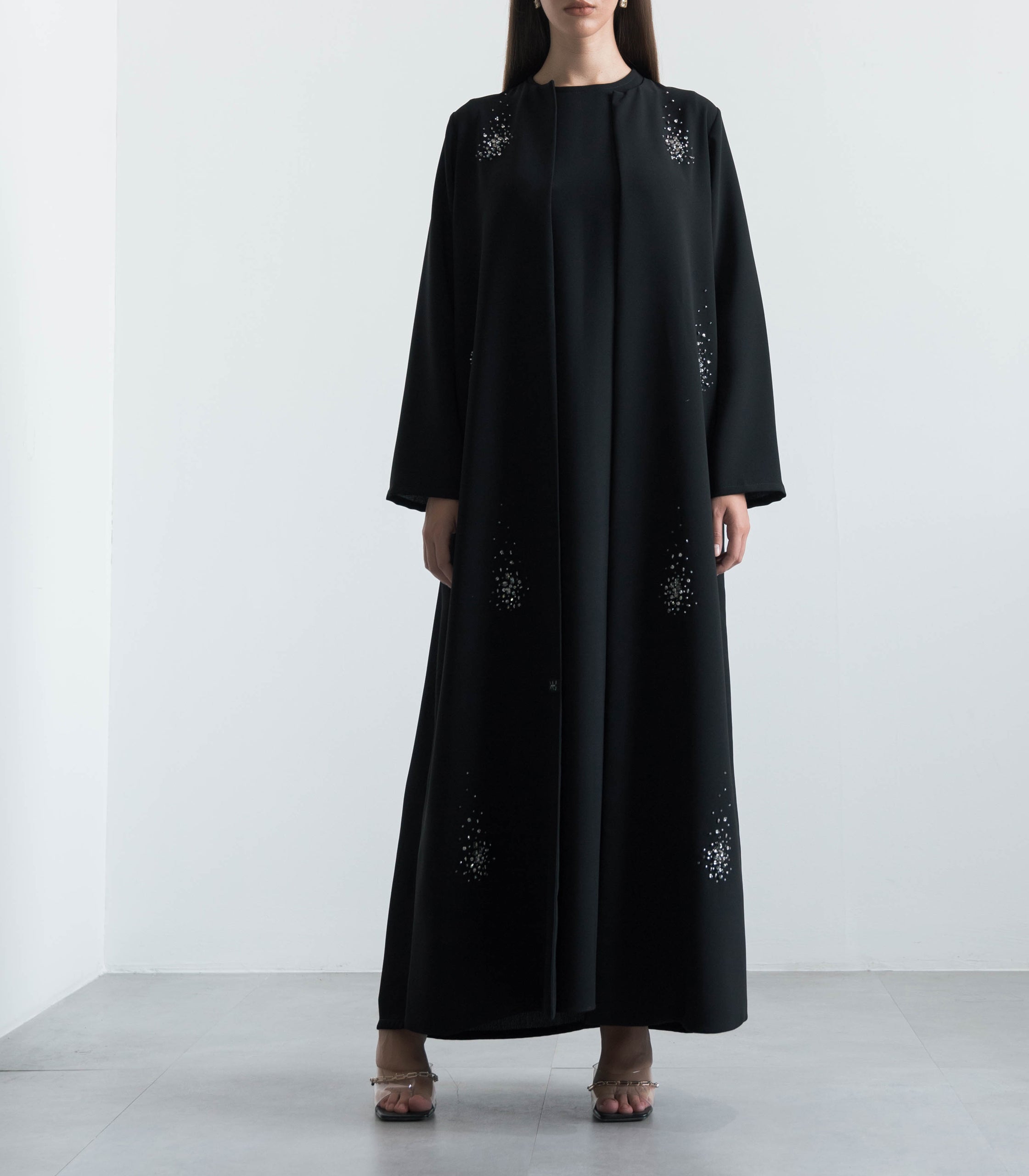 عباية سوداء فخمة سانية