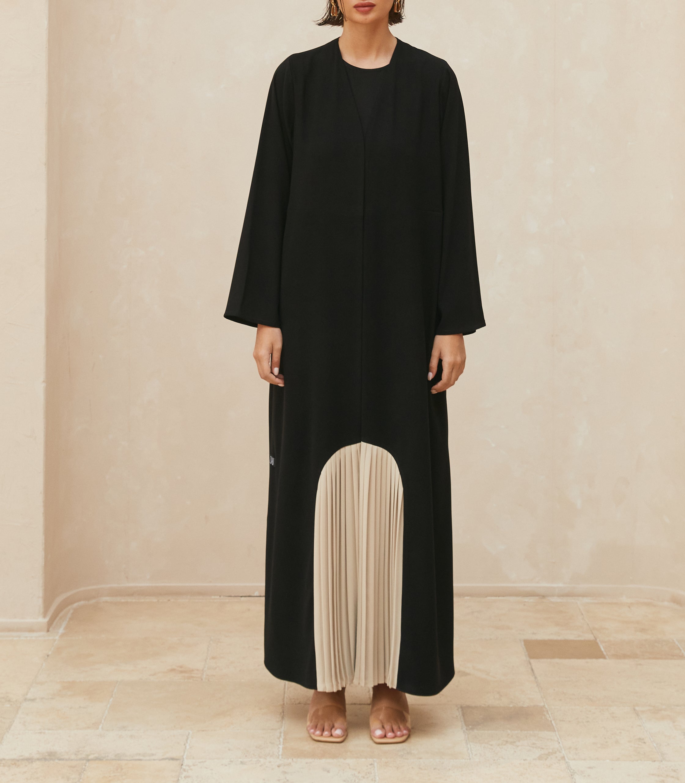 عباية سوداء فخمة وليهة