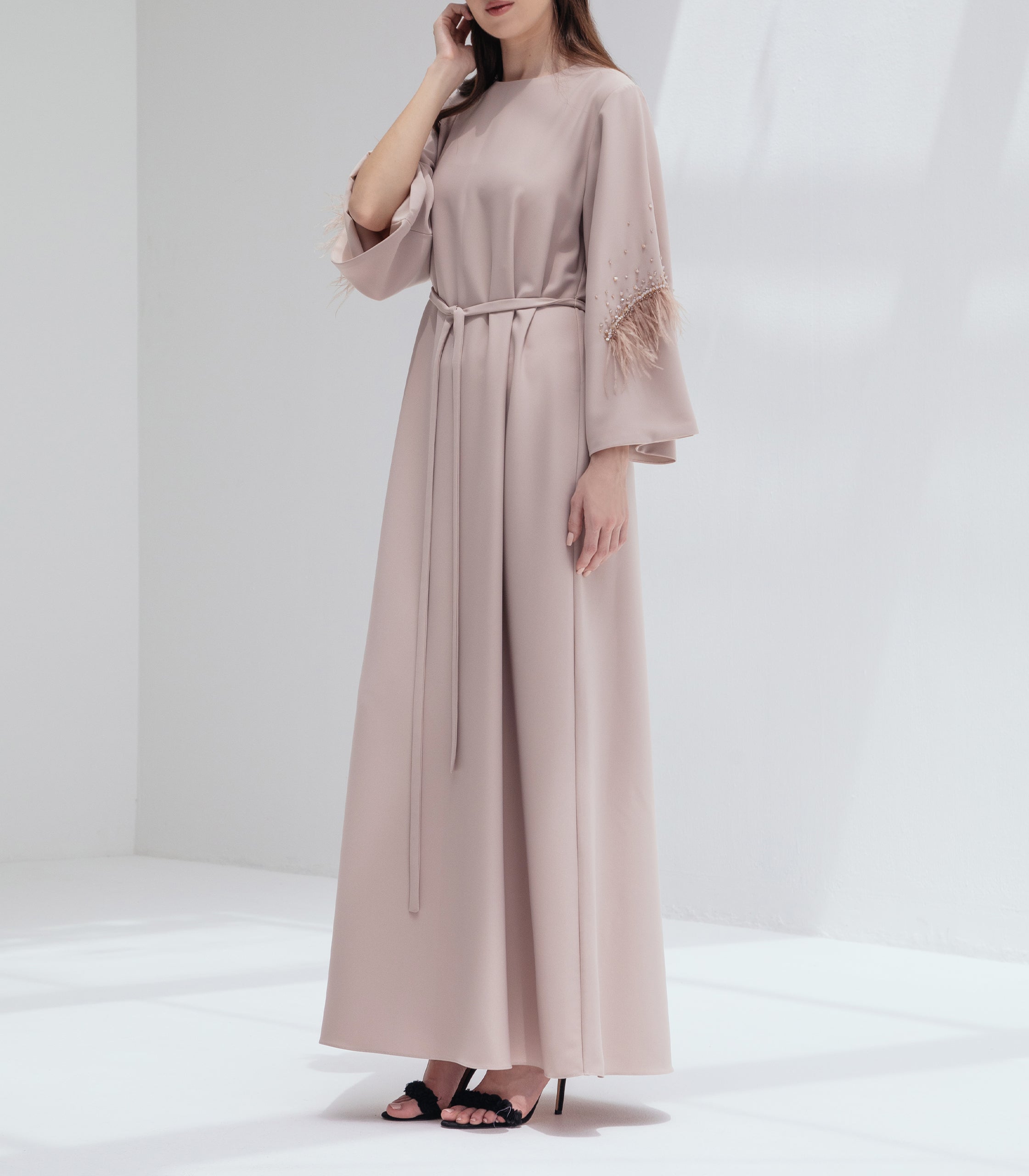 فستان جميلة فخم