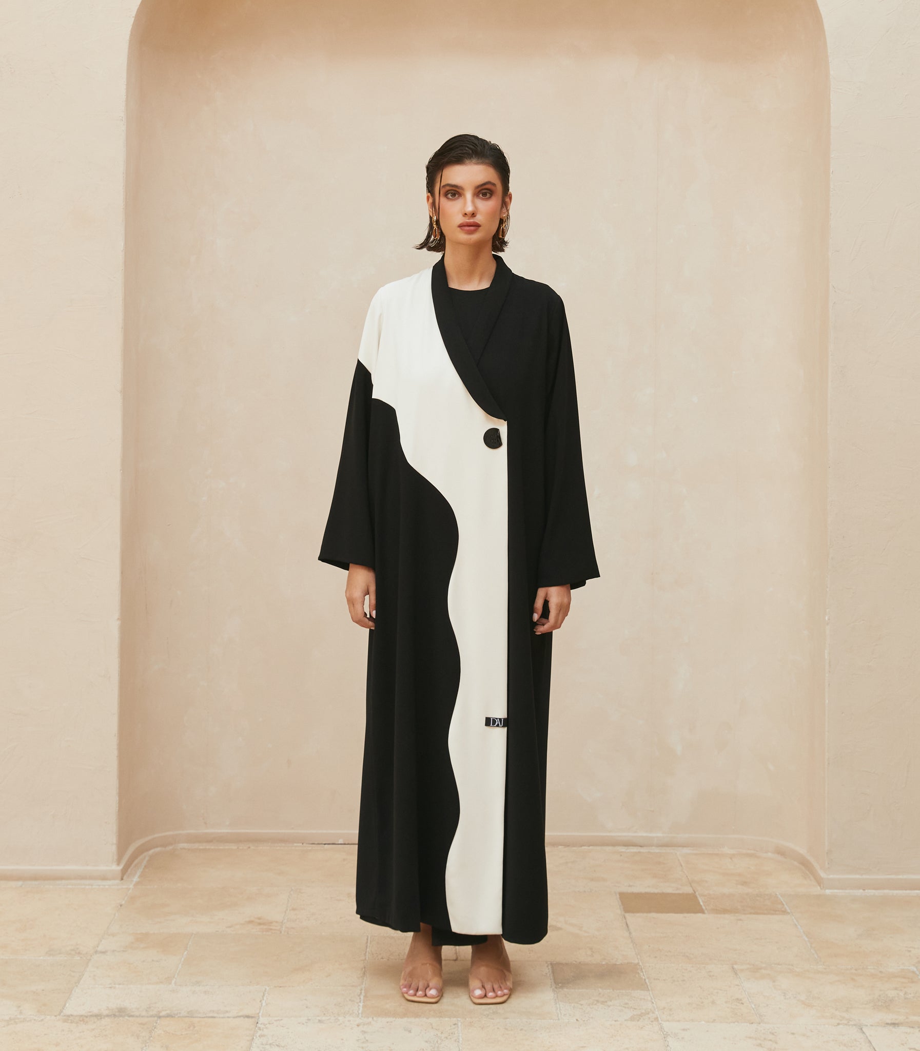 عباية سوداء فخمة أريج 1