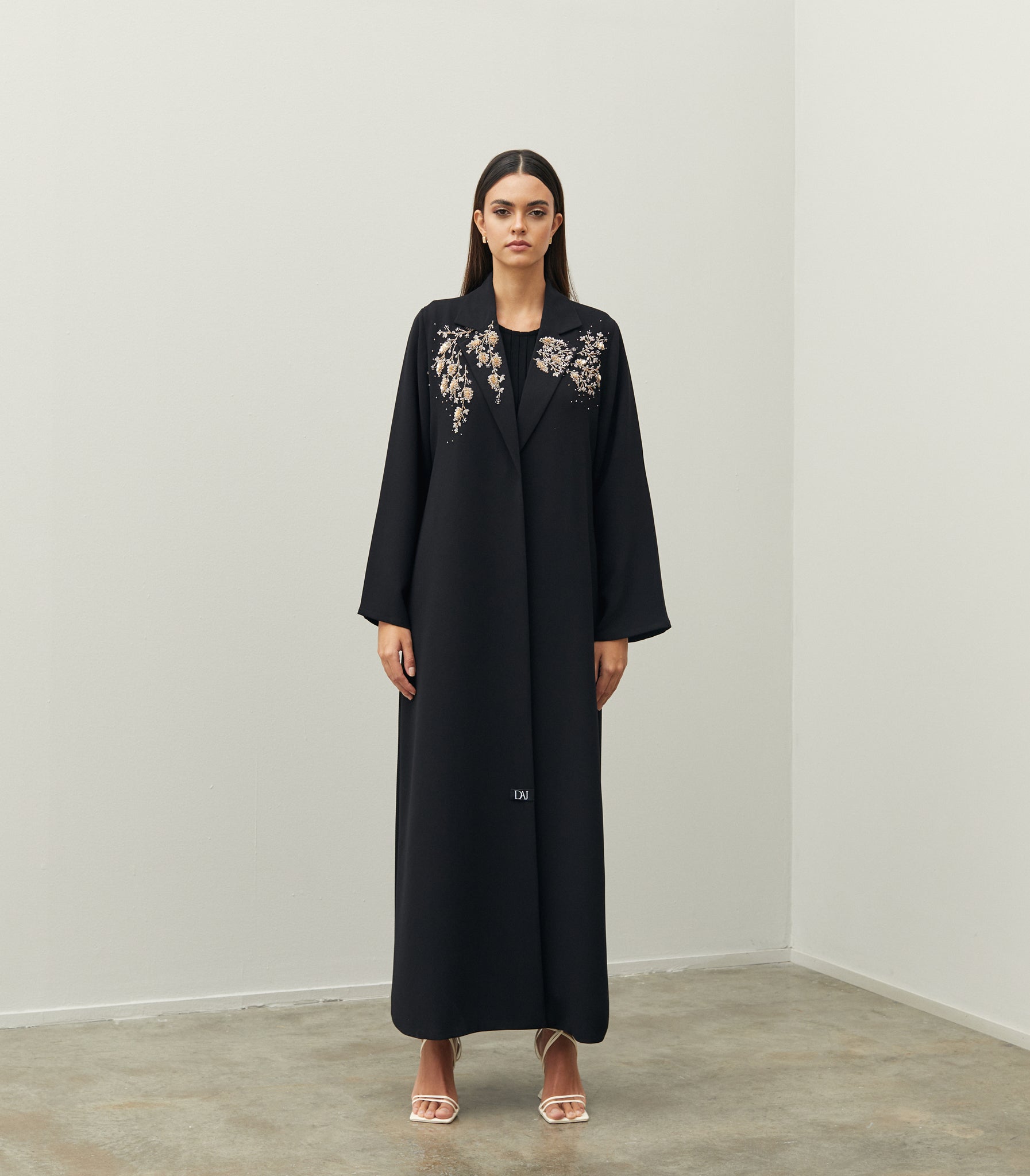 عباية سوداء فخمة جليلة 1