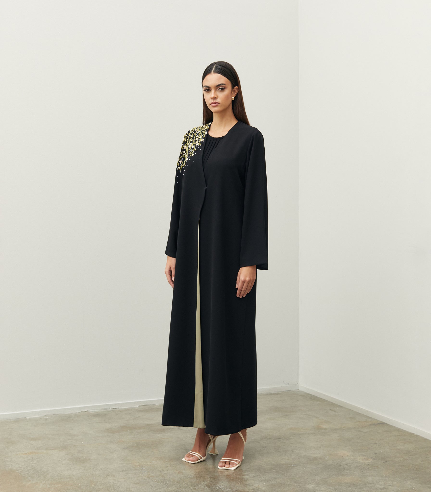 عباية سوداء فخمة زويا 1