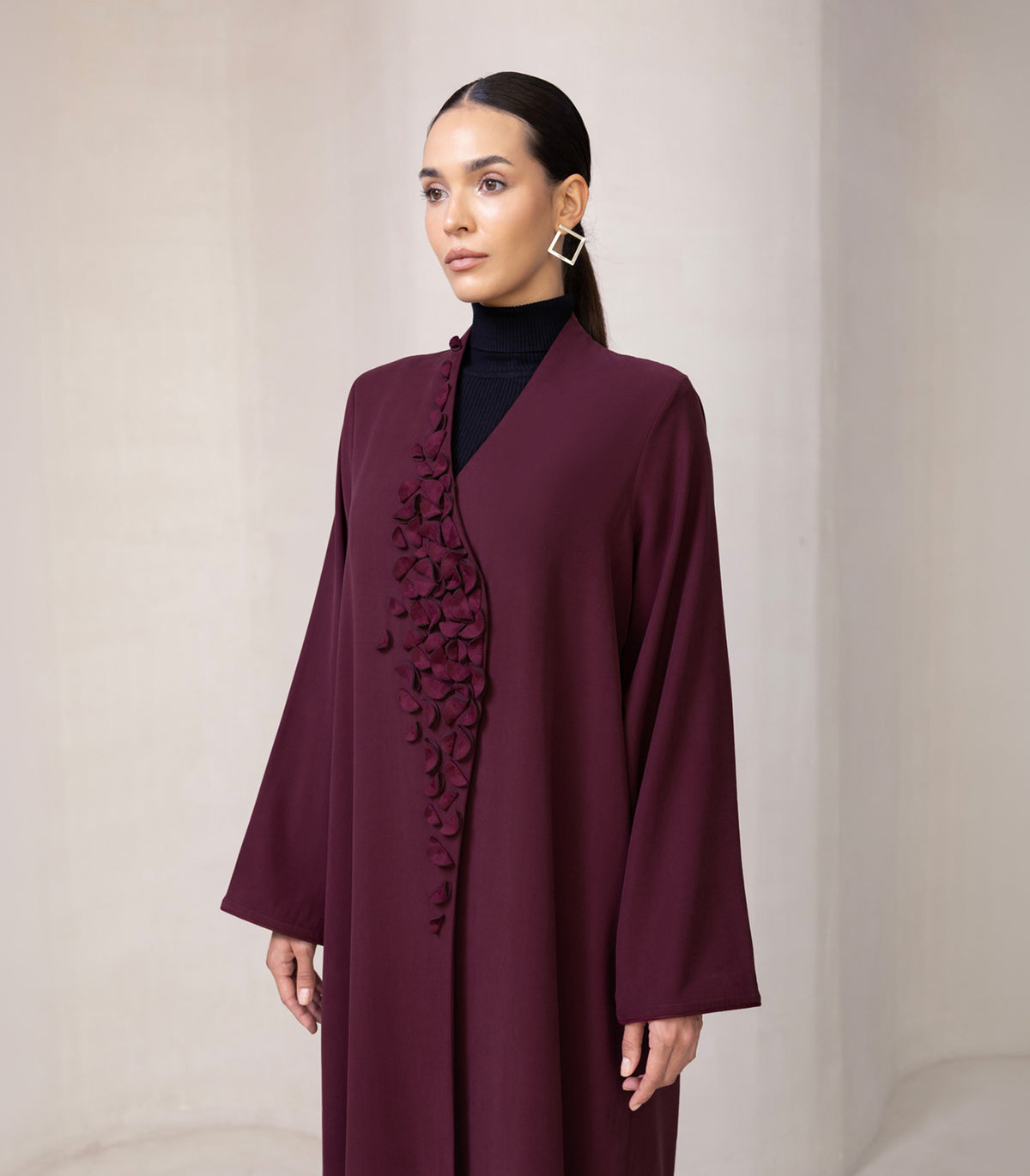 NEHZA ABAYA